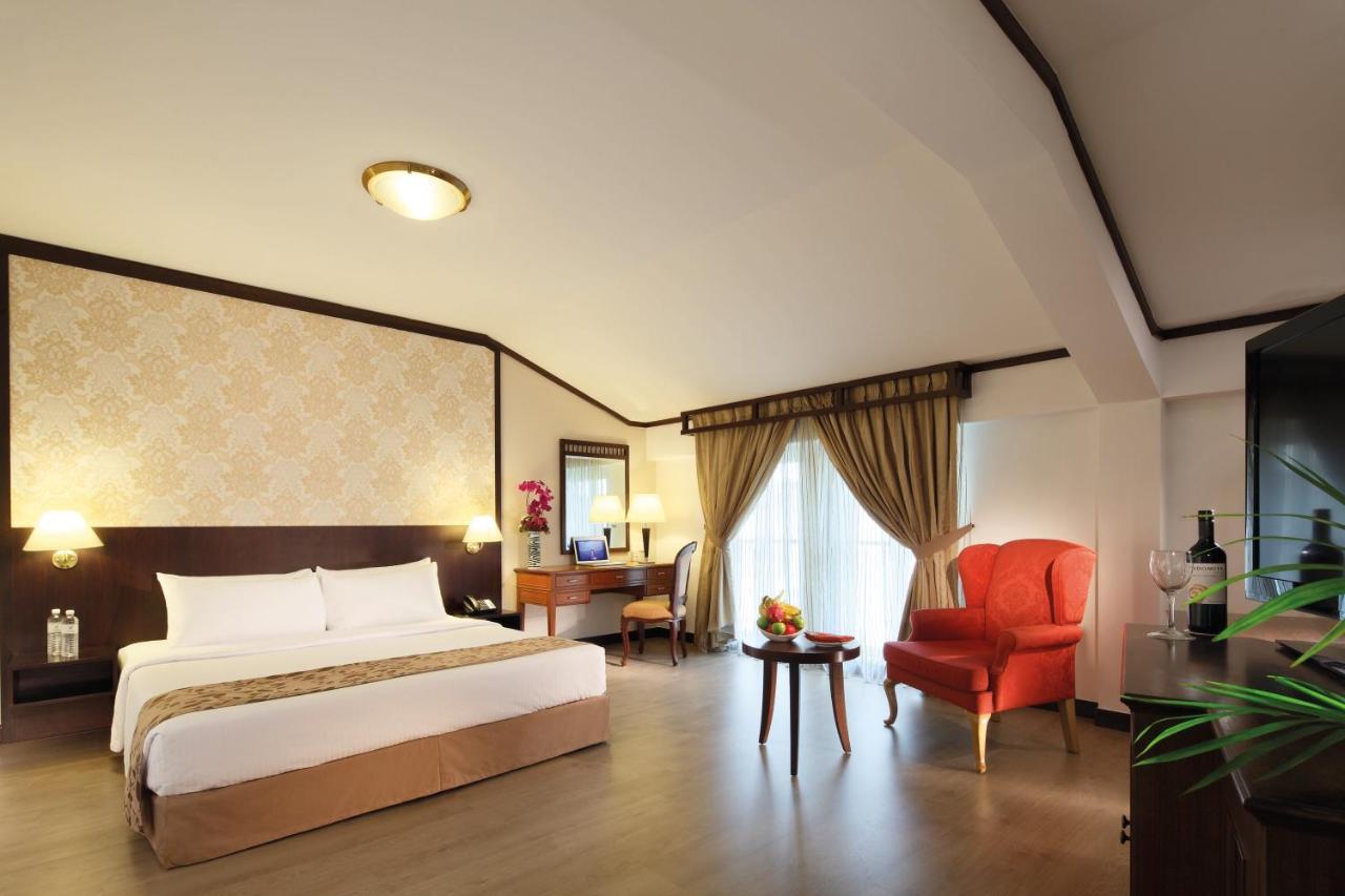 Khách sạn Village Court By Far East Hospitality 4*